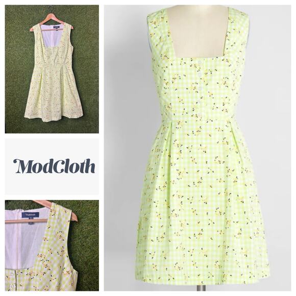 ModCloth‎ Meet Me at Hanging Rock Fit & Flare Dress Cotton Blend Pockets Size M - Picture 1 of 11